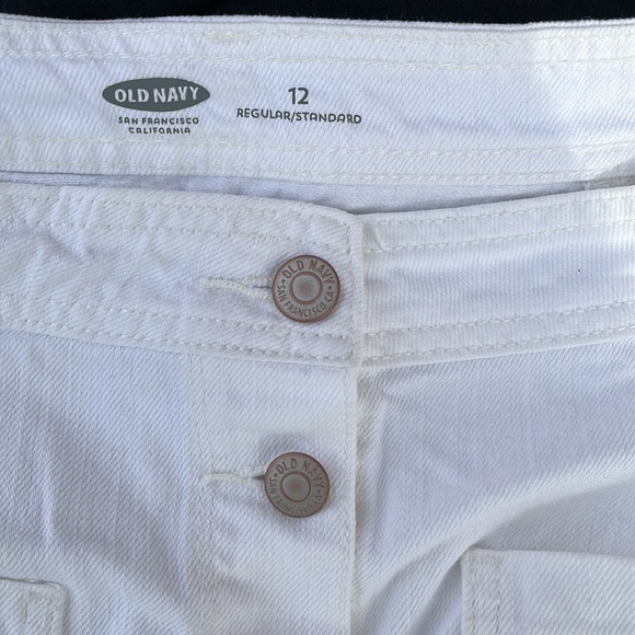 White Old Navy Mini Skirt (plus size) - Picture 3 of 3